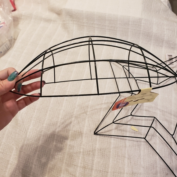 Football and star wreath forms - Picture 2 of 8